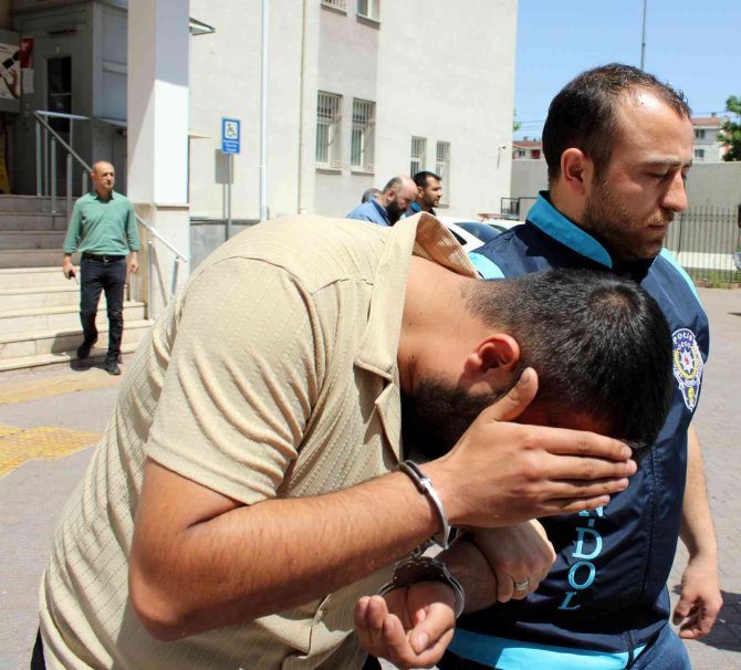 Hayali Dükkanda, Olmayan Yedek Parçalarla Vatandaşları Dolandırdılar
