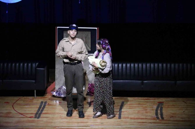 Keal Öğrencileri, Sahne Performansları İle Göz Doldurdu
