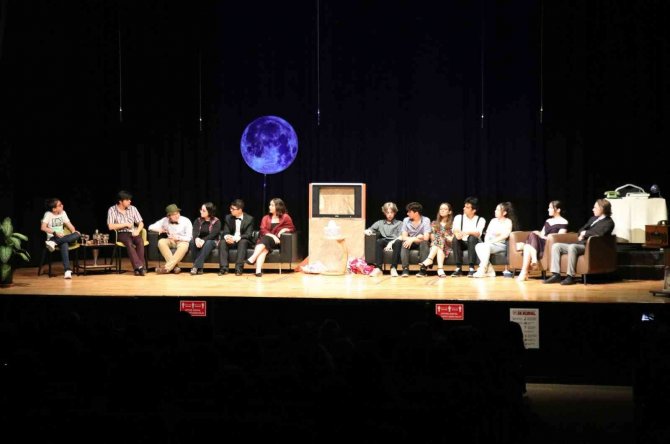 Keal Öğrencileri, Sahne Performansları İle Göz Doldurdu