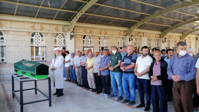 Eşi Ve Kendisinin Canına Kıymıştı, Aynı Mezarlıkla Farklı Yerlere Defnedildiler