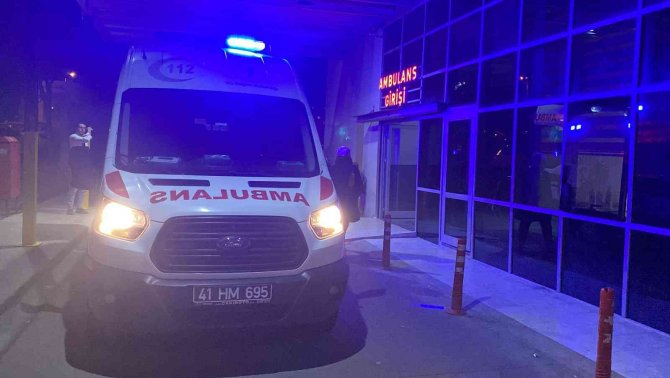 Ev Arkadaşlarının Tartışması Kanlı Bitti: Tartıştığı Ev Arkadaşını Bıçaklayıp Kaçtı