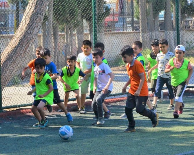 Yunusemre’de Futbol Yetenek Taramaları Devam Ediyor
