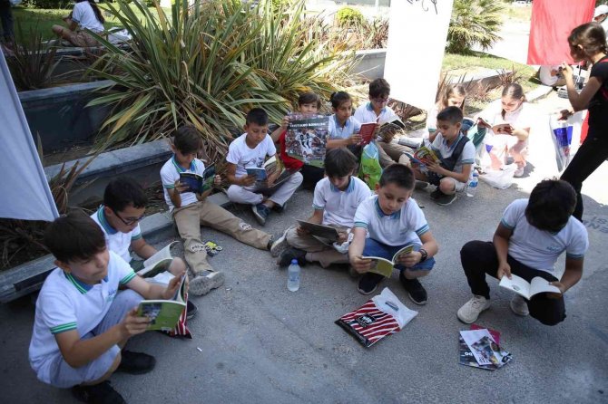 Merkezefendi’de 2 Bin Öğrenci Kitaplarla Buluştu
