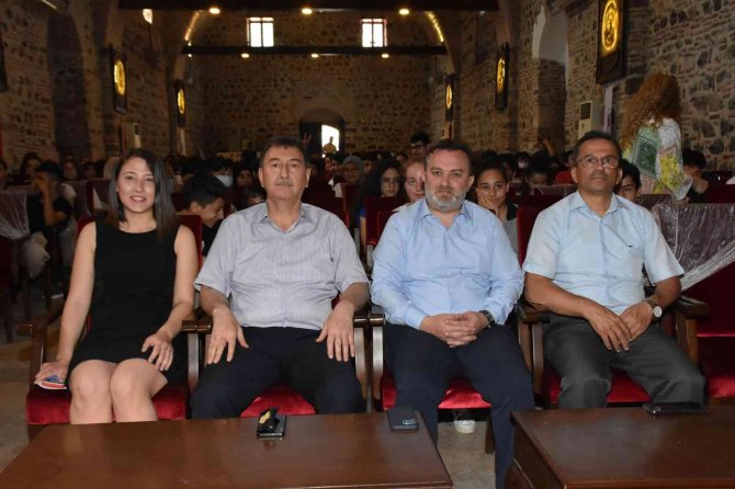 Şehzadeler Belediyesi Lgs’ye Girecek Öğrenciler İçin Seminer Düzenledi