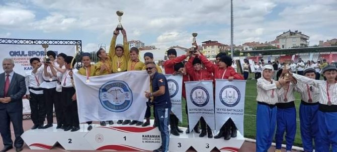 Okçuluk Şampiyonasından Madalya İle Döndüler