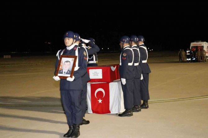 Siirt’te Şehit Asker İçin Tören Düzenlendi