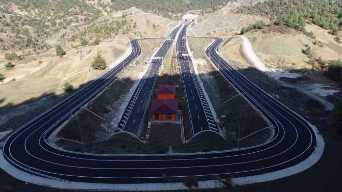 Kahramanmaraş-göksun Yolu Seyahat Süresi 39 Dakika Kısaldı