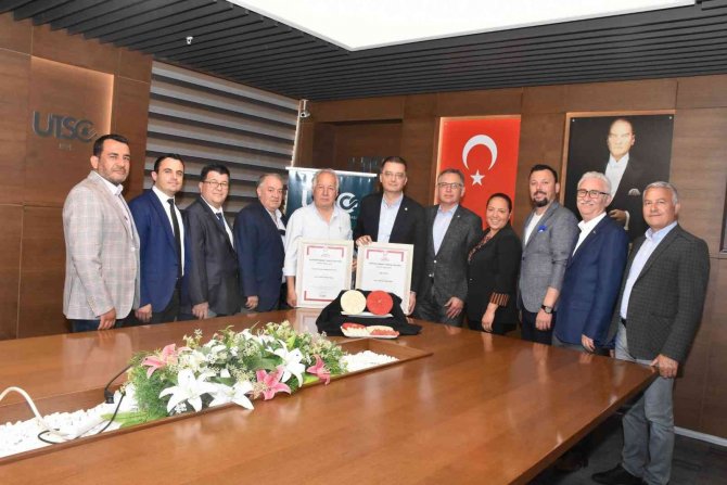 Uşak’ın Tarhanasından Sonra Helvası Ve Gelin Tatlısı Da Tescillendi