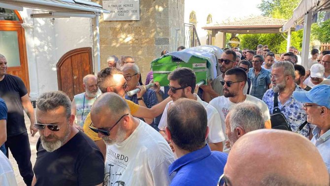Kazada Hayatını Kaybeden Seda Ürer Gözyaşları İle Son Yolculuğuna Uğurlandı