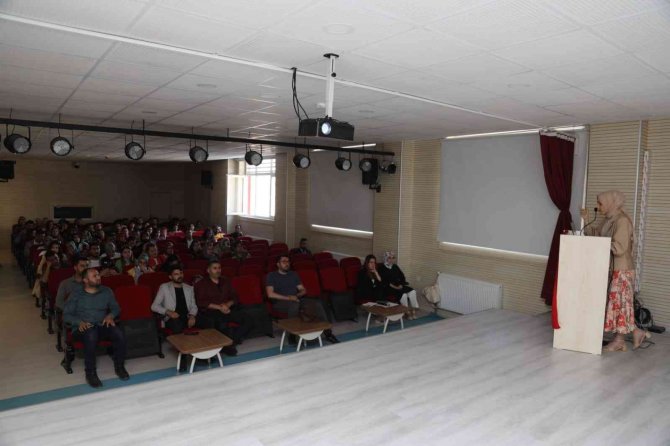 Van Büyükşehir Belediyesinin ‘Diyabet’ Konulu Seminerleri Devam Ediyor