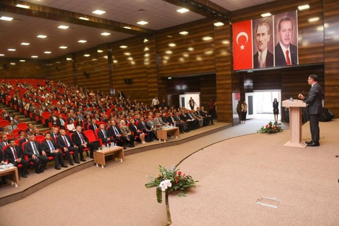 Vali Balcı Eğitim Camiasıyla Bir Araya Geldi