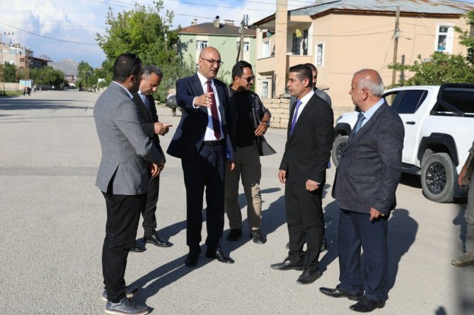 Başkan Vekili Aydın Mahalle Toplantılarına Devam Ediyor