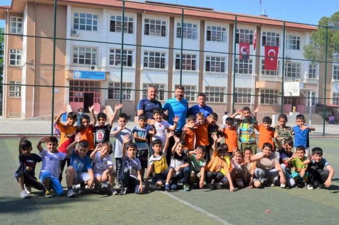 Yunusemre’de Futbol Yetenek Taramaları Devam Ediyor