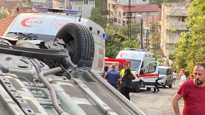 Takla Atan Araçtan Yara Almadan Kurtuldular
