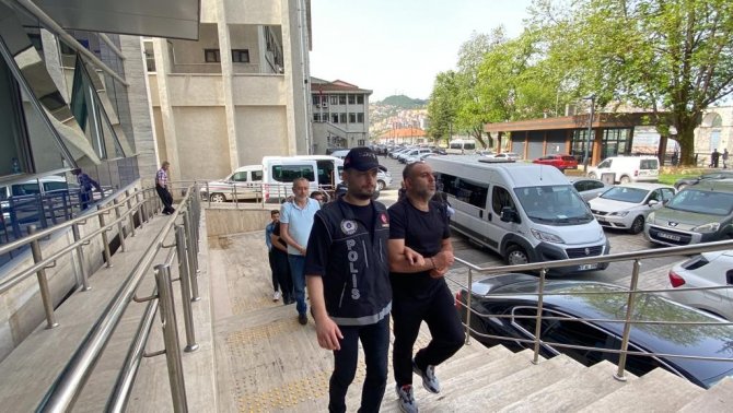 Zonguldak’ta Narkotimler Uyuşturucu Ticareti Yapan Çeteyi Çökertti: 9 Tutuklu