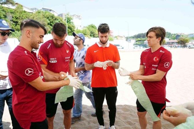 Milliler, Kıyı Temizliği Projesinde Yer Aldı
