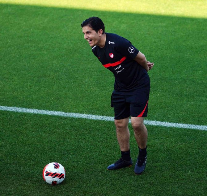 A Milli Futbol Takımı’nda Faroe Adaları Maçı Hazırlıkları Sürdü