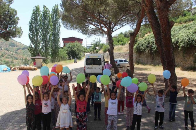 Adü’lü Öğrencilerden Köy Okullarına Anlamlı Destek