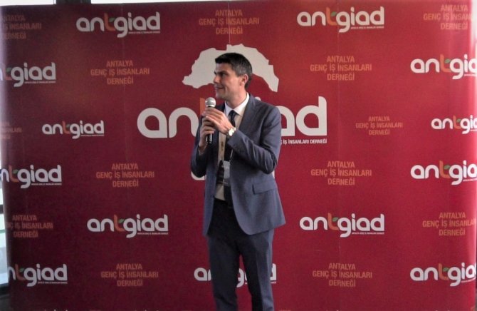 Antgi̇ad Üyeleri Networking Etkinliğinde Buluştu