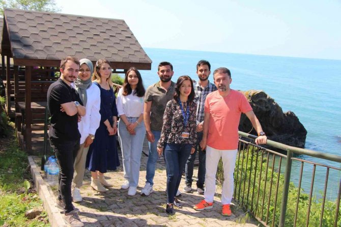 Avrasya Üniversitesi’nde Yerleşkesinde Fidan Dikimi