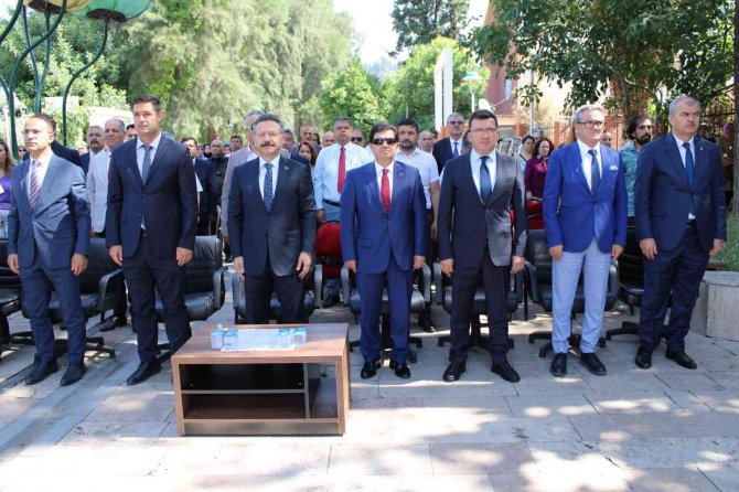 Hayat Boyu Öğrenme Şenliği Törenle Başladı