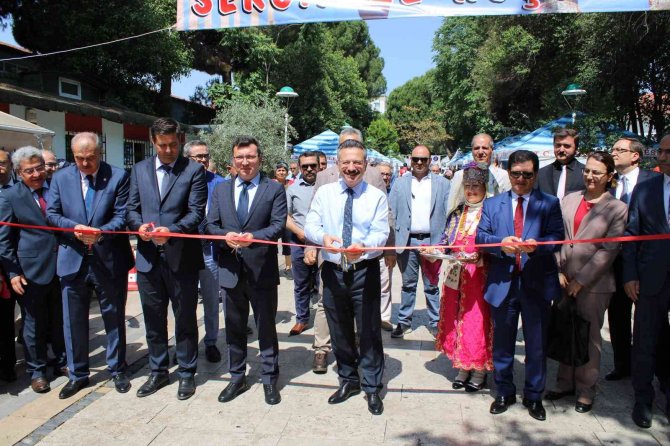 Hayat Boyu Öğrenme Şenliği Törenle Başladı
