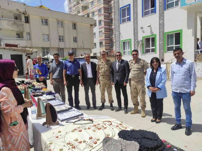 Batman’da ’Hayat Boyu Öğrenme Haftası’ Sergisi