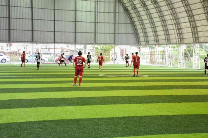 Bingöl’de Sağlıkçılar Futbol Turnuvası İle Moral Buluyor