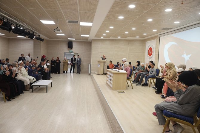 Diyanet İ̇şleri Başkanı Erbaş, Görme Engelli Hafızlık Öğrencilerinin Yıl Sonu Etkinliğine Katıldı