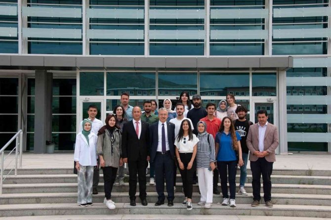 Ebyü İle Dokuz Eylül Üniversitesi Arasında İşbirliği Devam Ediyor