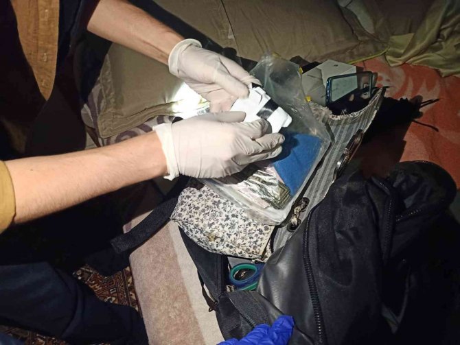 Eskişehir Merkezli Uyuşturucu Operasyonunda 28 Şüpheli Yakalandı