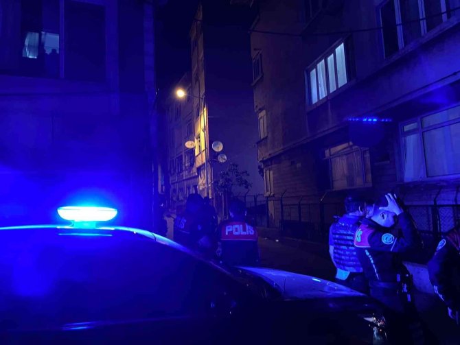 Fatih’te Satırlı Saldırganlar Ortalığı Birbirine Kattı, 1 Kişi Vurularak Yakalandı