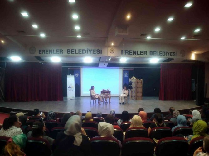 Ferizli Myo’da Öğrenciler Modanın Usta İsmiyle Buluştu