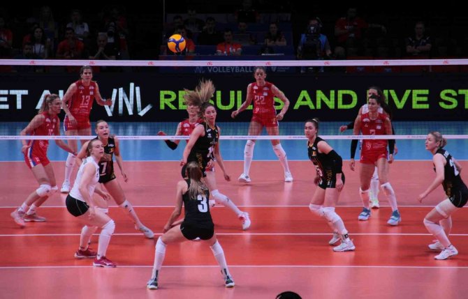 Fıvb Milletler Ligi: Belçika: 1 - Sırbistan: 3