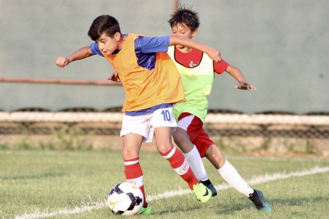 Fta Antalyaspor Futbol Akademisi Seçmeleri Başlıyor