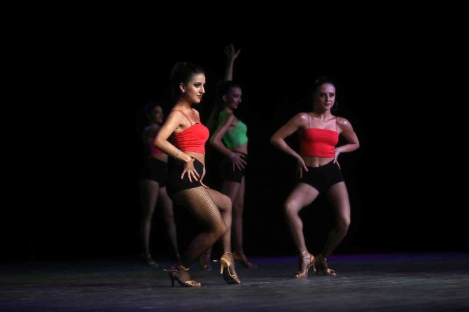 Yenimahalle’de Latin Dansları Rüzgarı Esti