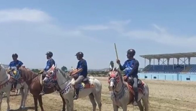 Atlı Cirit Heyecanı Selendi’de Başladı