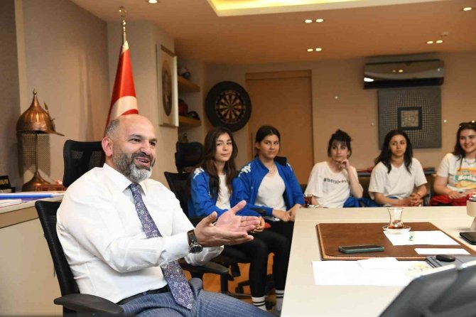 Başkan Davulcu, Amasyalı Voleybolculara Verdiği Sözü Tuttu
