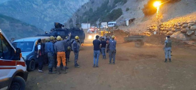 Hakkari’de Göçükte Mahsur Kalan Madenci Kurtarıldı