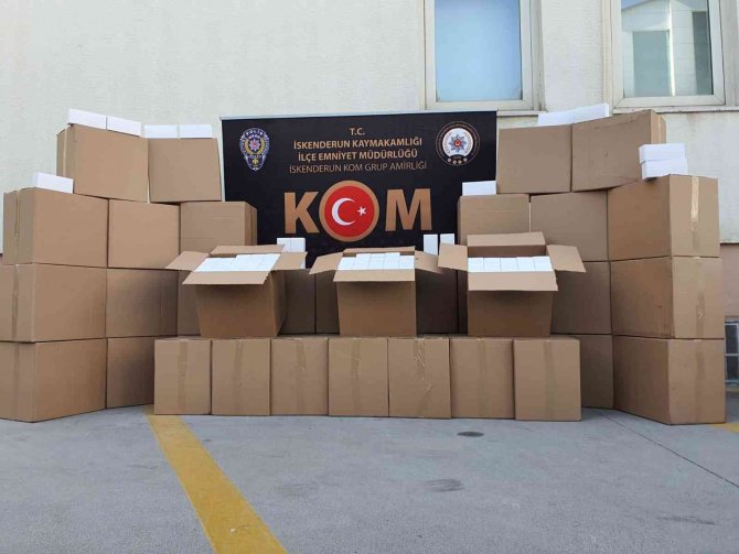 Hatay’da 1 Milyon 460 Bin Adet Kaçak Makaron Yakalandı