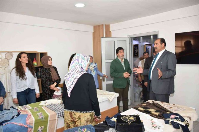 Hayat Boyu Öğrenme Haftası Etkinlikleri Programının Açılışı Yapıldı