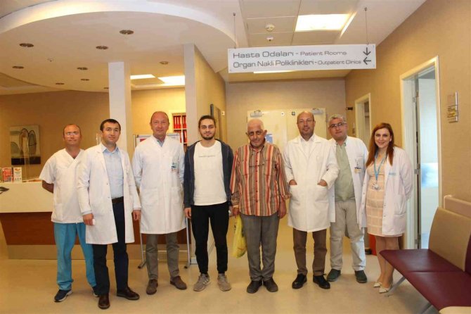 İ̇ki Evlat, İki Hayat