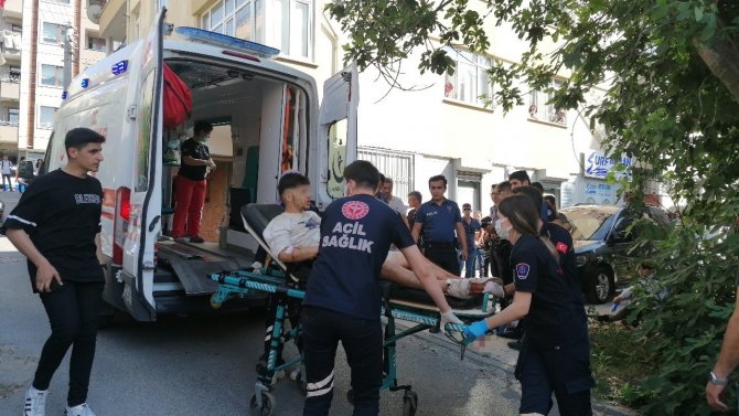 Lise Öğrencilerinin Bıçaklı Kavgasında 1 Kişi Tutuklandı