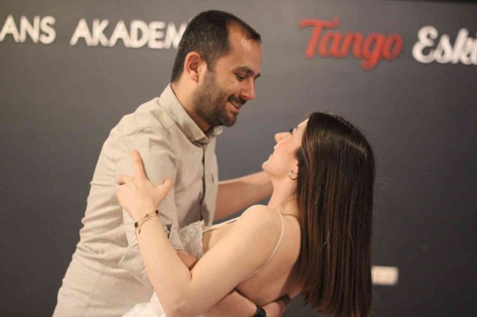 Koreografilerden Düğün Dansına Doğru