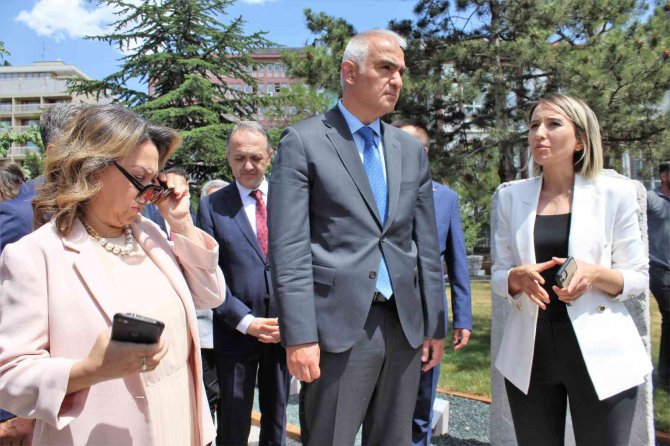 Kültür Ve Turizm Bakanı Ersoy ‘Başkent Kültür Yolu Festivali’ Rotalarını Gezdi