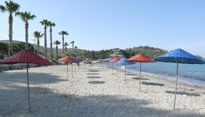 Kuşadası Plajları Misafirlerini Bekliyor