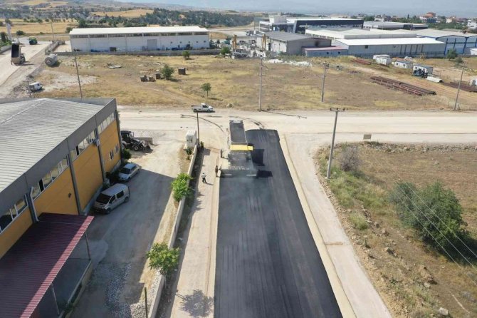 Merkezefendi’de Yol Çalışmaları Aralıksız Devam Ediyor