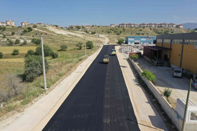 Merkezefendi’de Yol Çalışmaları Aralıksız Devam Ediyor