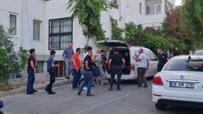 Eski Eşi Ve Çocuklarını Rehin Alan Şahıs Tutuklandı