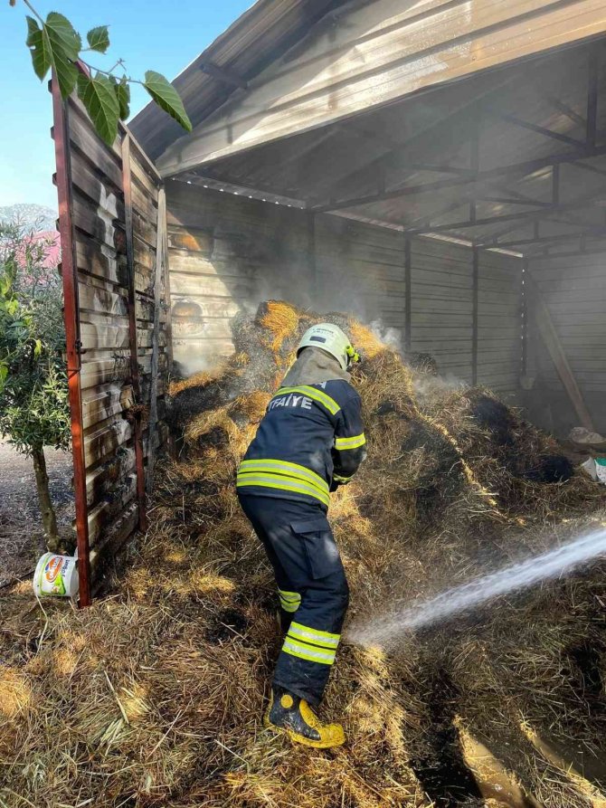 Seydikemer’de Samanlık Yangını